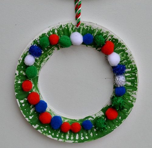 Paper Plate Christmas Wreath