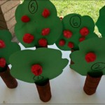 TODDLER APPLE TREE CRAFTS with sensry paint