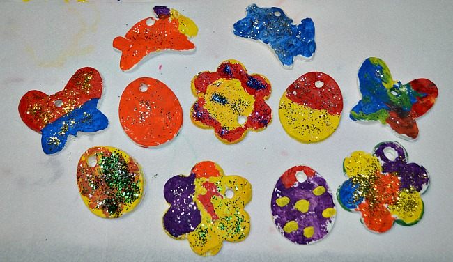 painting with easter ornaments
