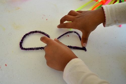 making letters with pipe cleaners