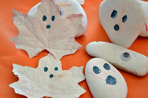 stones and leaves halloween crafts