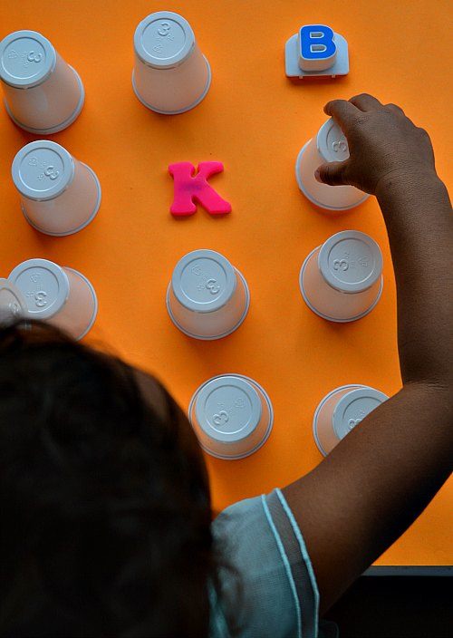 games with cups for kids