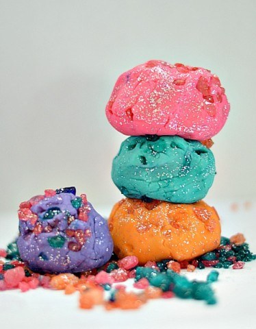 playdough with crystals