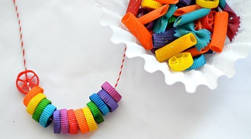 make rainbow necklaces