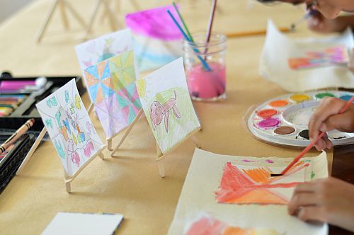 kids art projects with post it papers