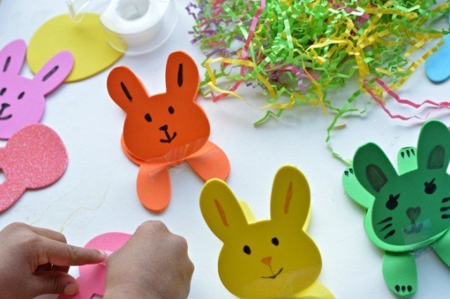 easter craft with bunnies