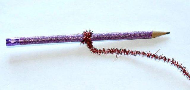 pipe-cleaner-craft-pencil